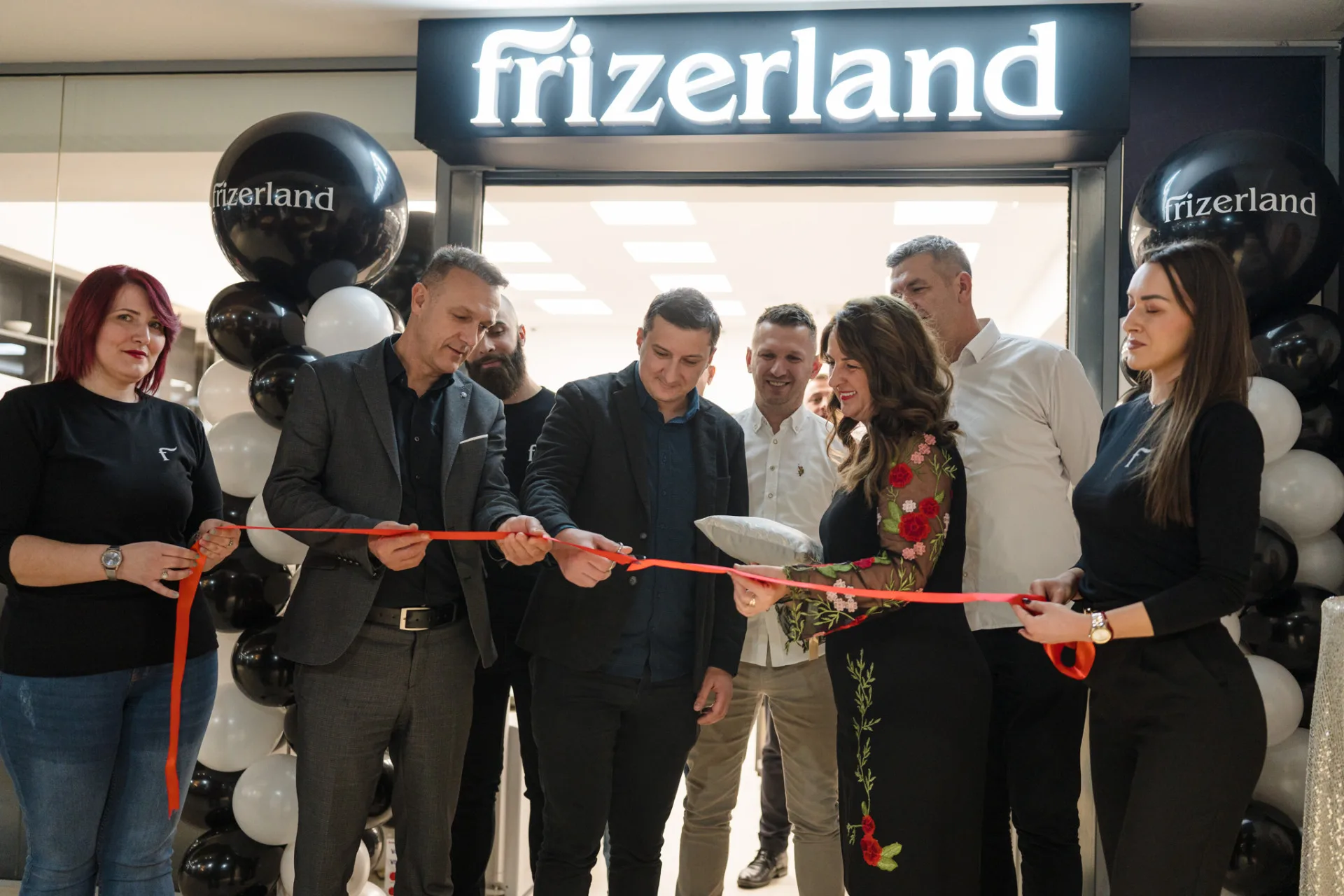 Frizerland u Bijeljini: Nova trgovina za ljubitelje ljepote! 1