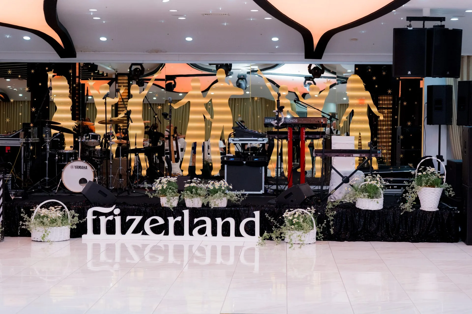 Gala večer za pamćenje povodom 25 godina Frizerlanda 2