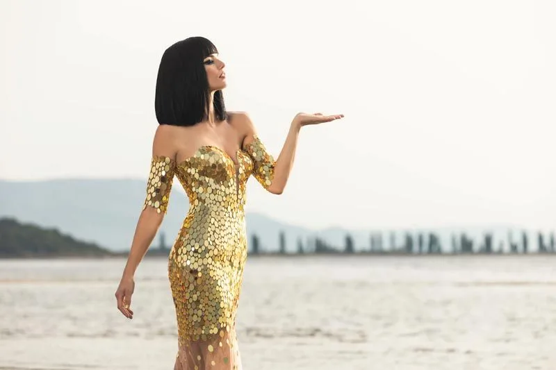 Vrijeme je da postaneš majstor vlastite depilacije! Neka šećerna pasta Cleopatra bude čarolija na tvojoj koži. 2