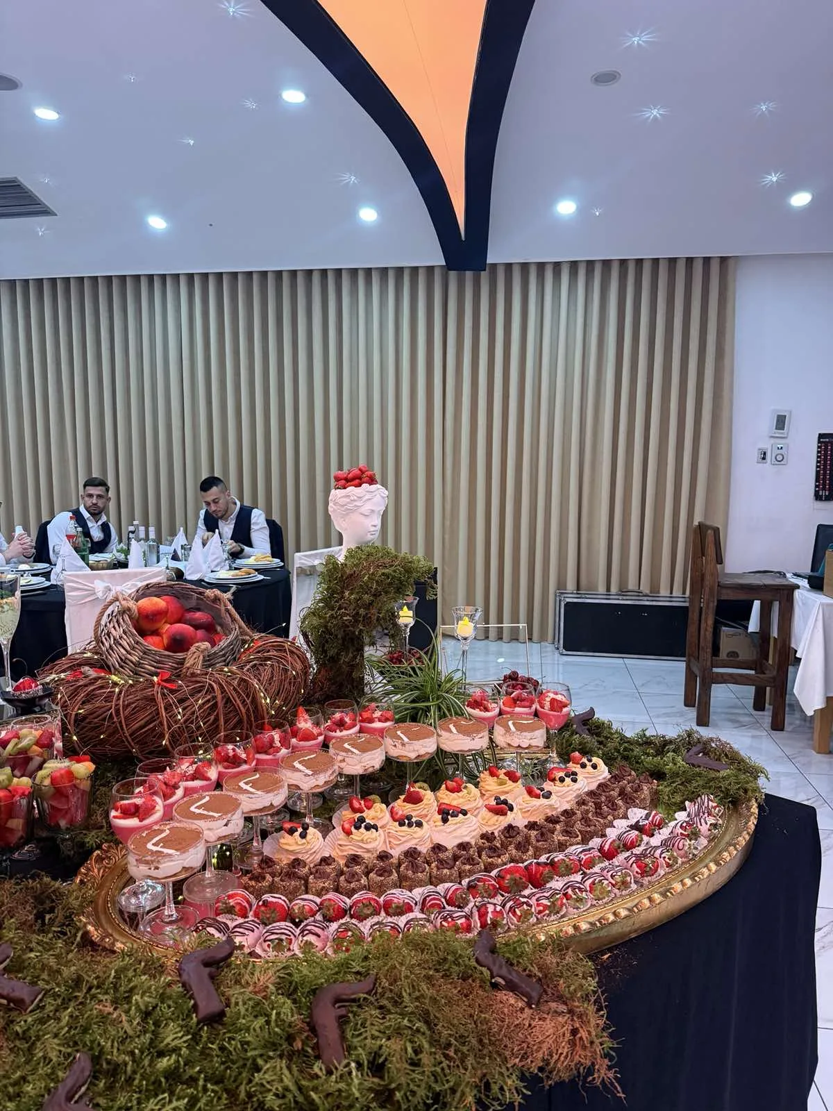 Gala večer za pamćenje povodom 25 godina Frizerlanda 3